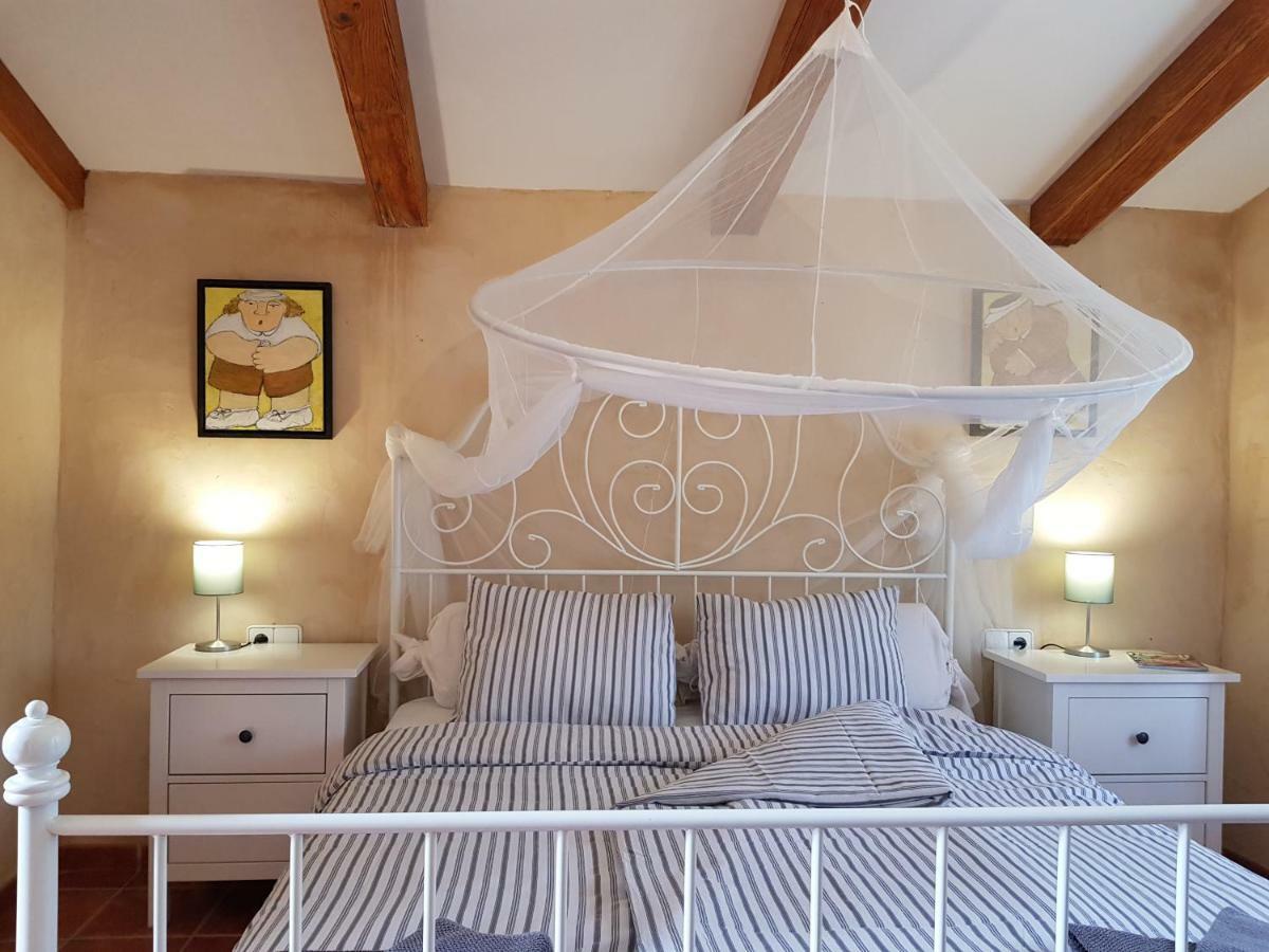 Finca Caballo Blanco Hotel Montuiri  Екстериор снимка